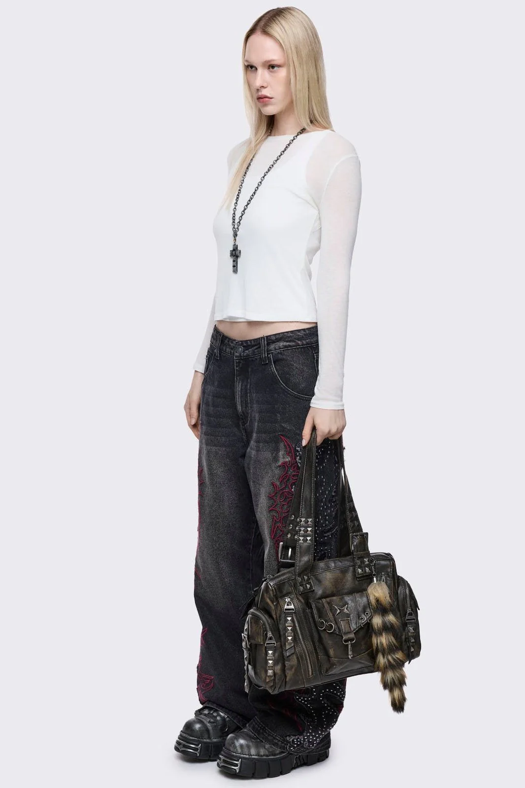1022-sharp-vegan-leather-shoulder-bag-7.webp Sharp Vegan Leather Shoulder Bag