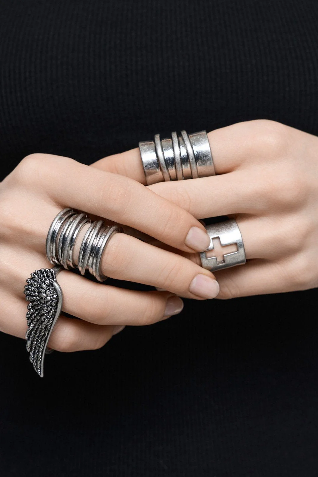 Dusty Wings Ring Set