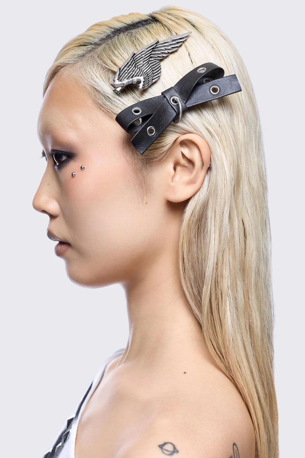 1054-sent-from-heaven-hair-clip-set-3.webp Sent from Heaven Hair Clip Set