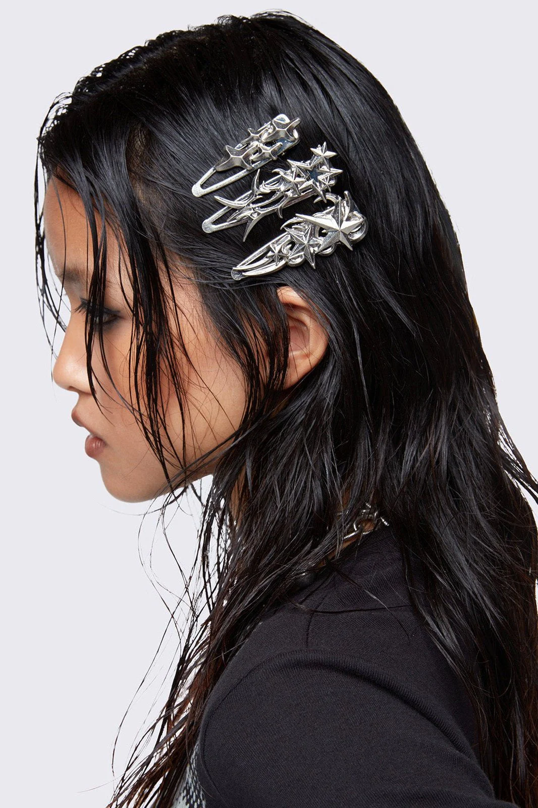 1060-astral-hair-clip-set-2.webp Astral Hair Clip Set