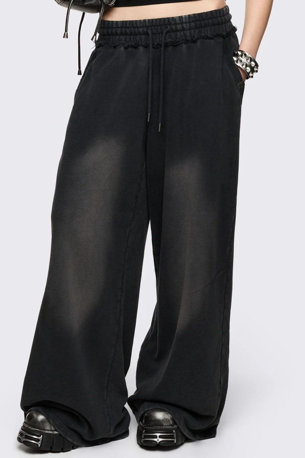 1248-blur-black-washed-sweatpants-4.webp Blur Black Washed Sweatpants