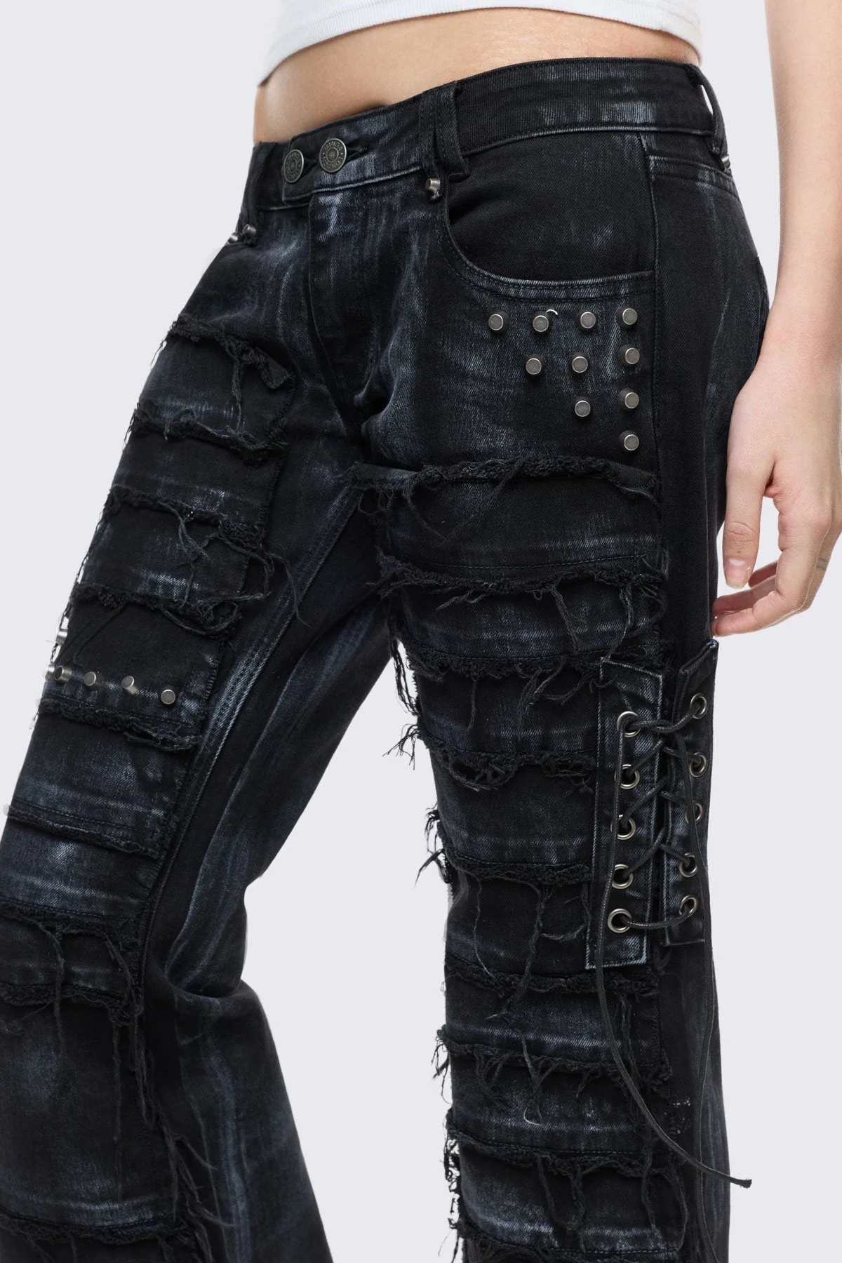 146-dash-flared-jeans-3.webp Dash Flared Jeans