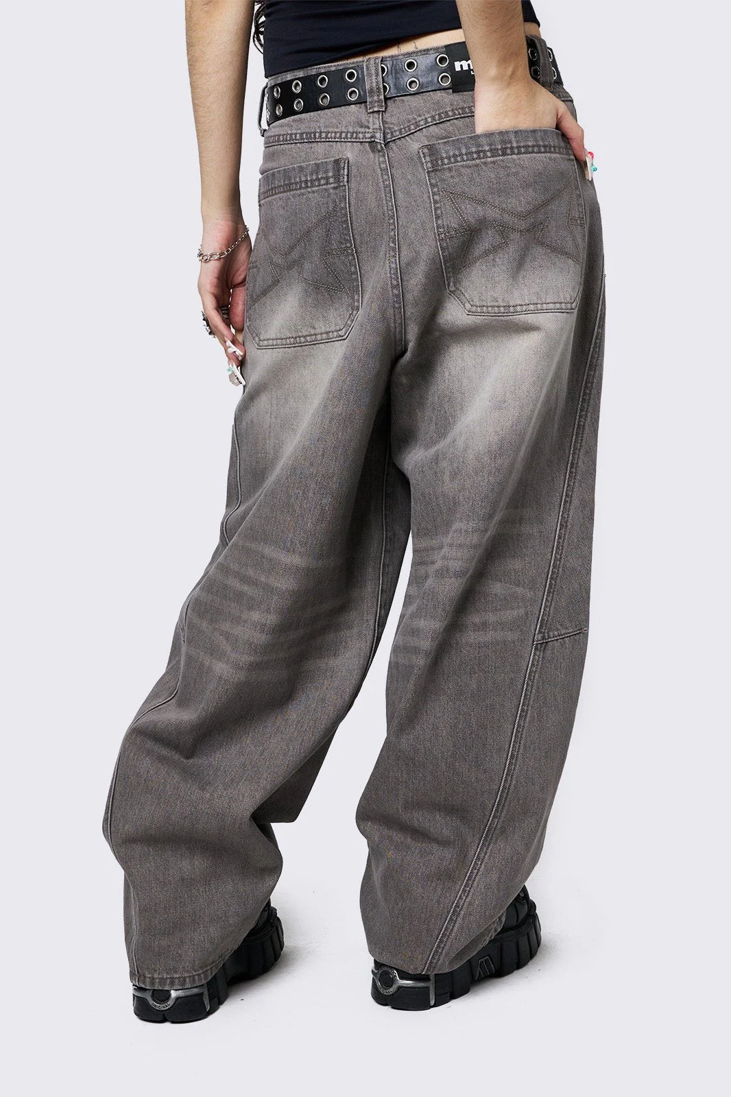 1463-grey-super-baggy-jeans-3.webp Grey Super Baggy Jeans