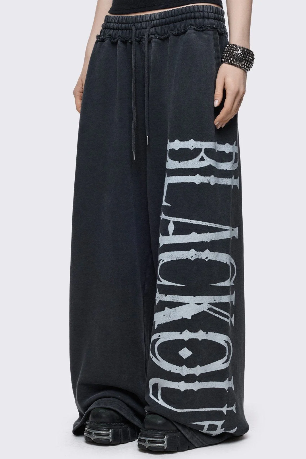 1647-blackout-washed-sweatpants-3.webp Blackout Washed Sweatpants