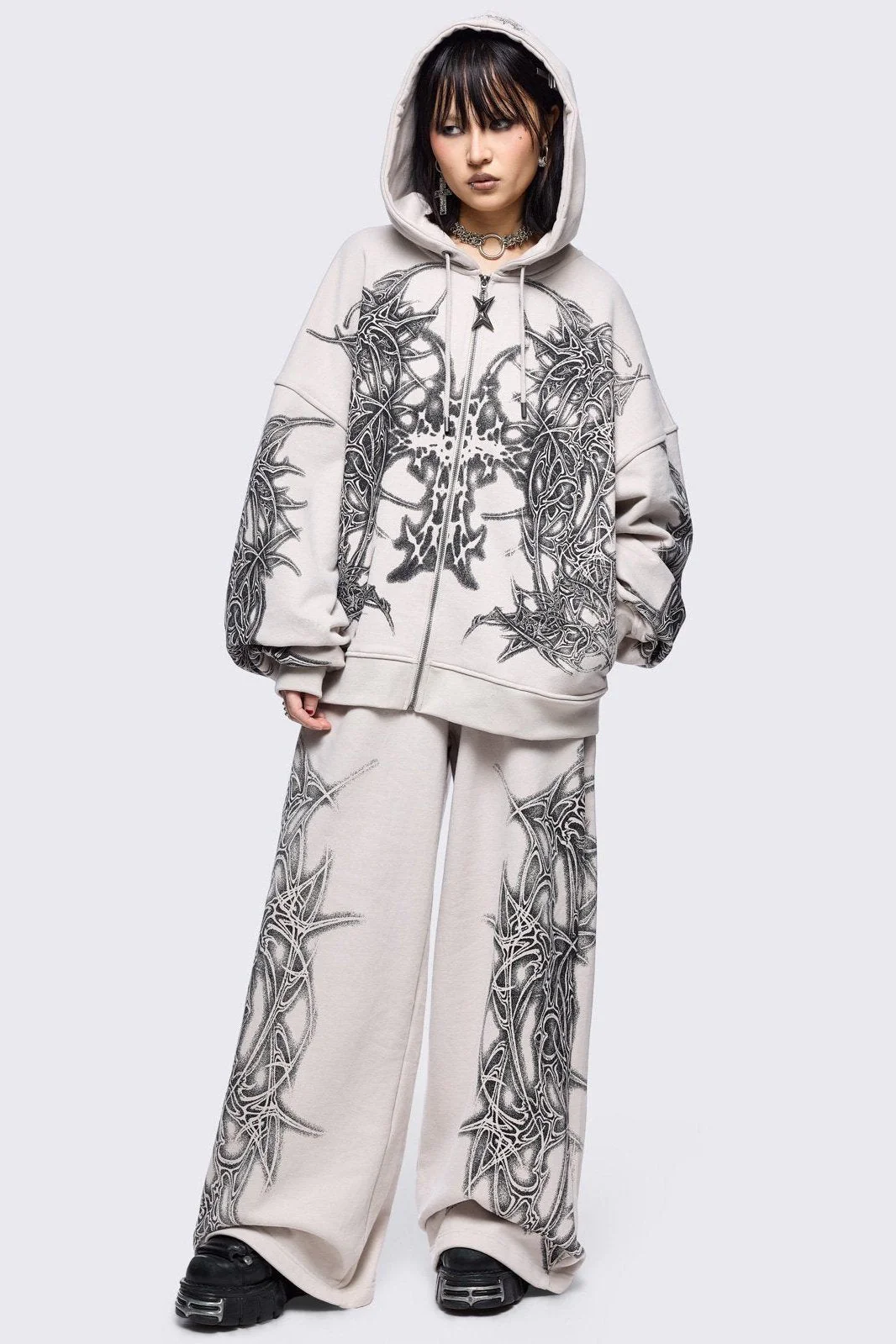 1770-zyre-zip-up-hoodie-2.webp Zyre Zip Up Hoodie