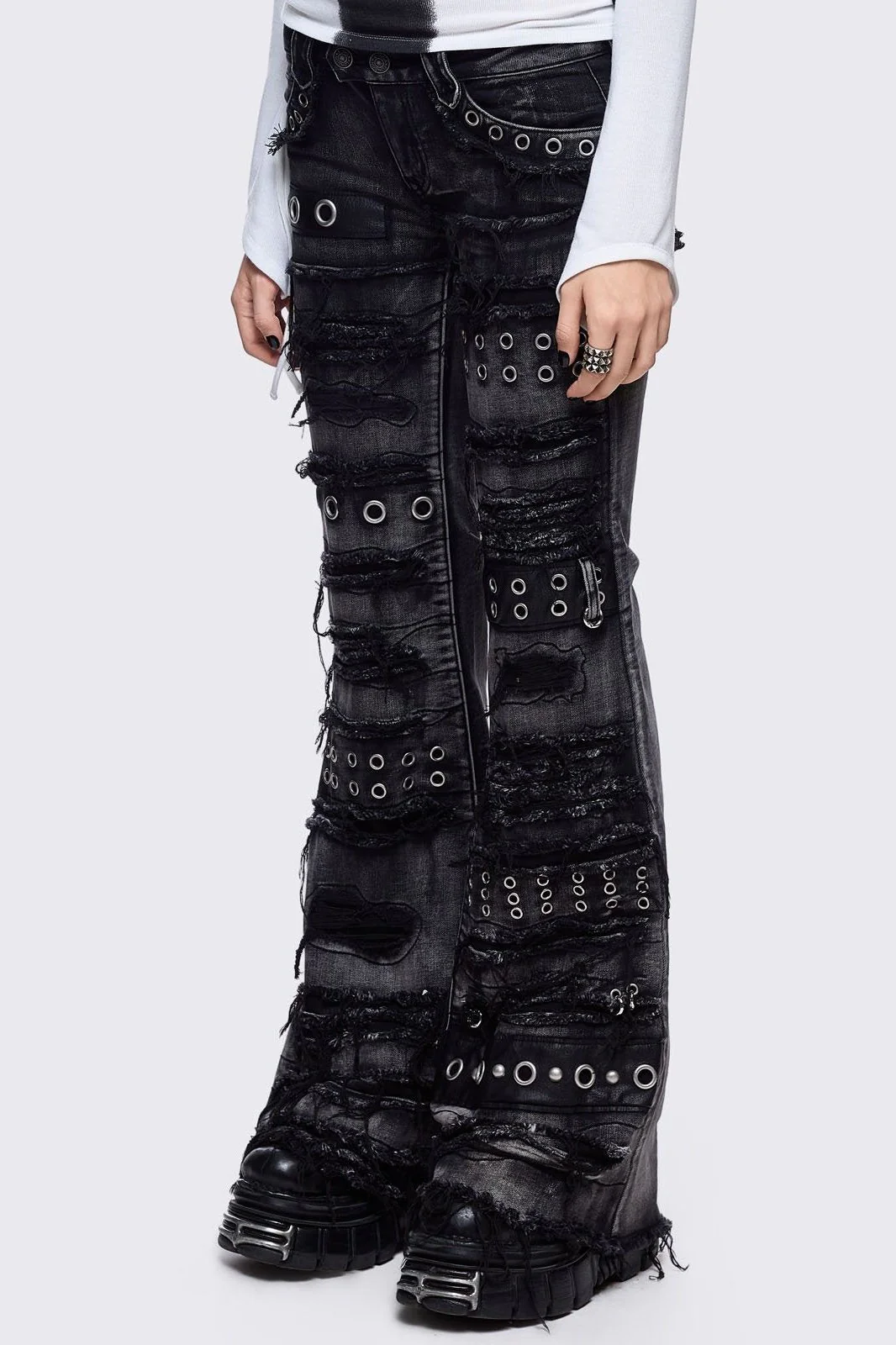1785-lexi-flared-jeans-3.webp Lexi Flared Jeans