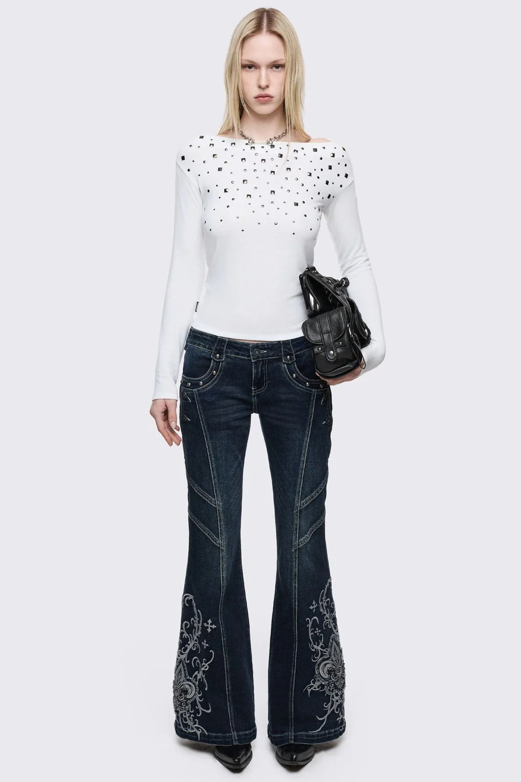 1799-lis-flared-jeans-3.webp Lis Flared Jeans