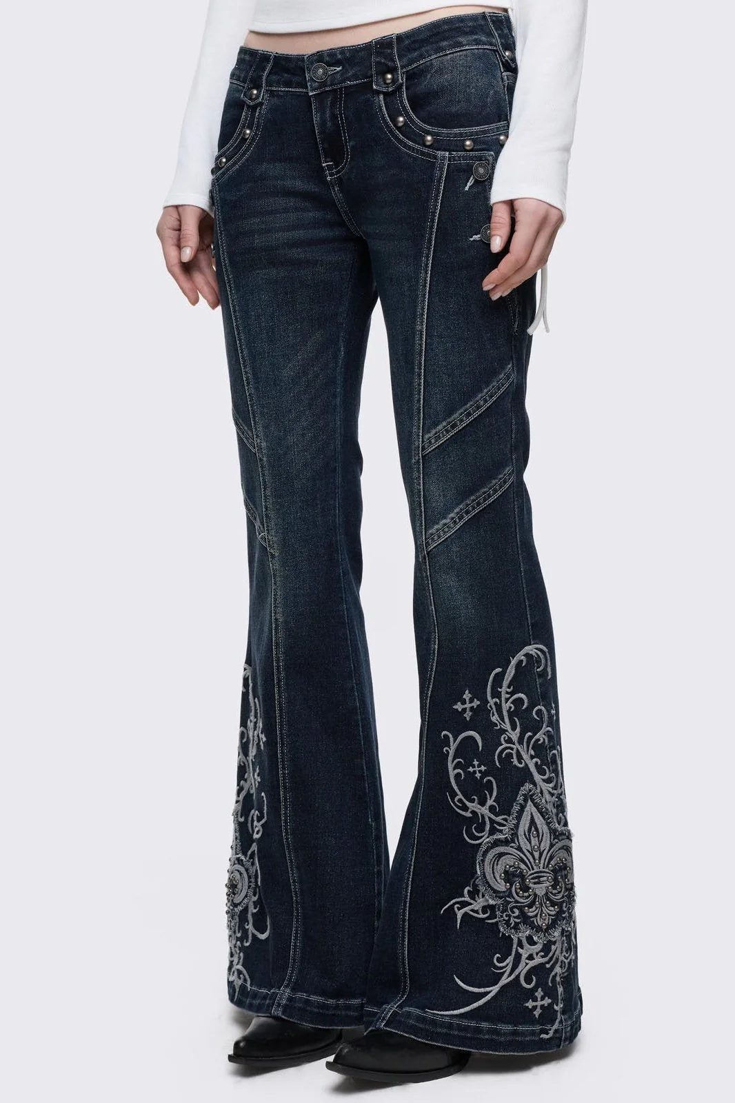 1799-lis-flared-jeans-4.webp Lis Flared Jeans
