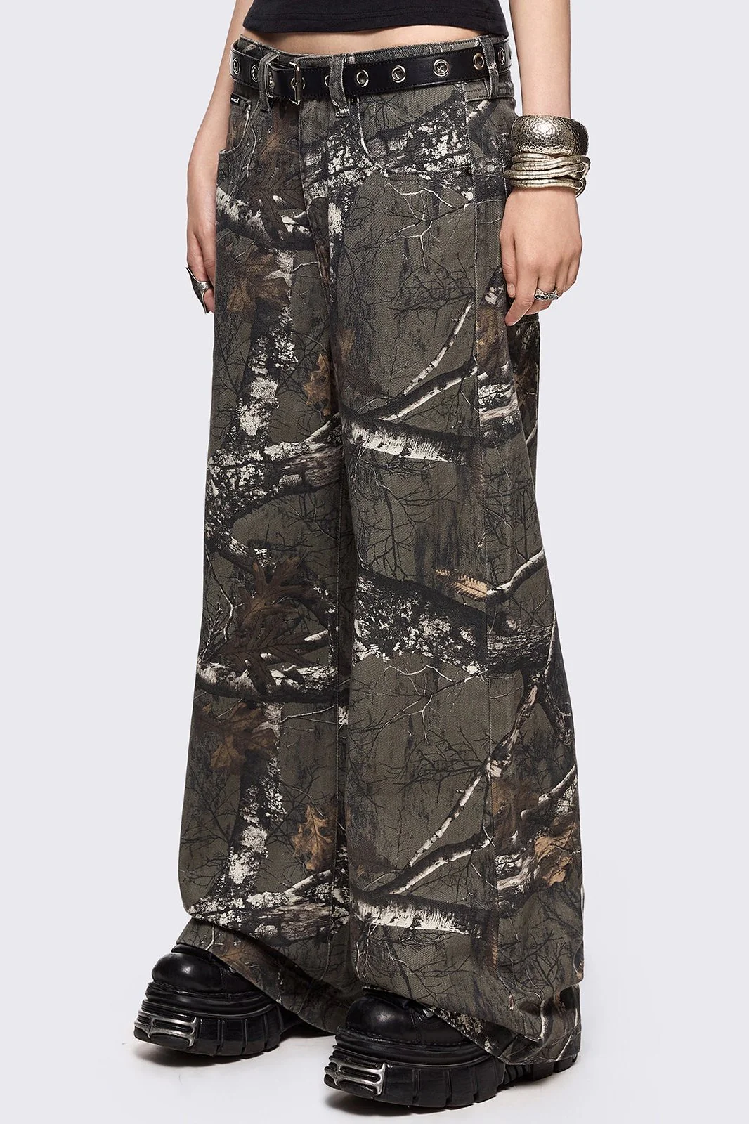 1834-forest-tree-camo-baggy-jeans-3.webp Forest Tree Camo Baggy Jeans