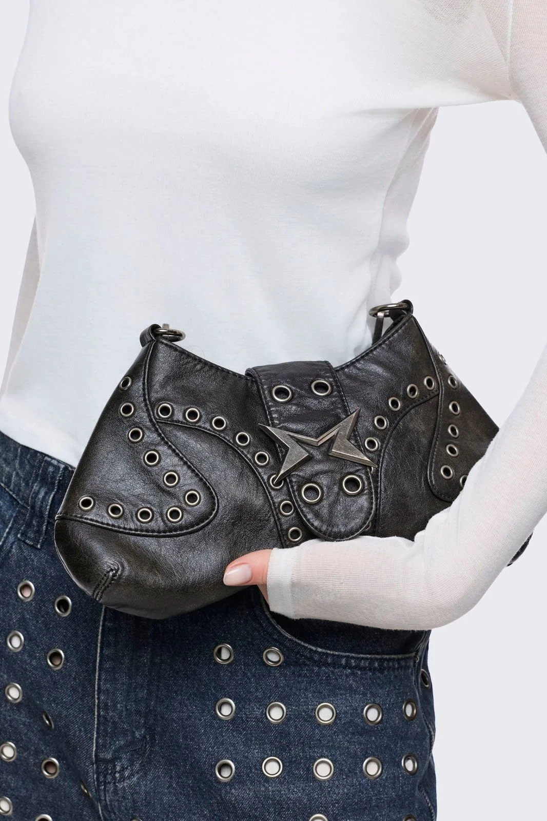 1852-charli-vegan-leather-baguette-bag-7.webp Charli Vegan Leather Baguette Bag