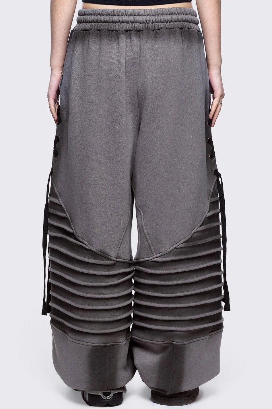 1899-vyre-grey-sweatpants-5.webp Vyre Grey Sweatpants