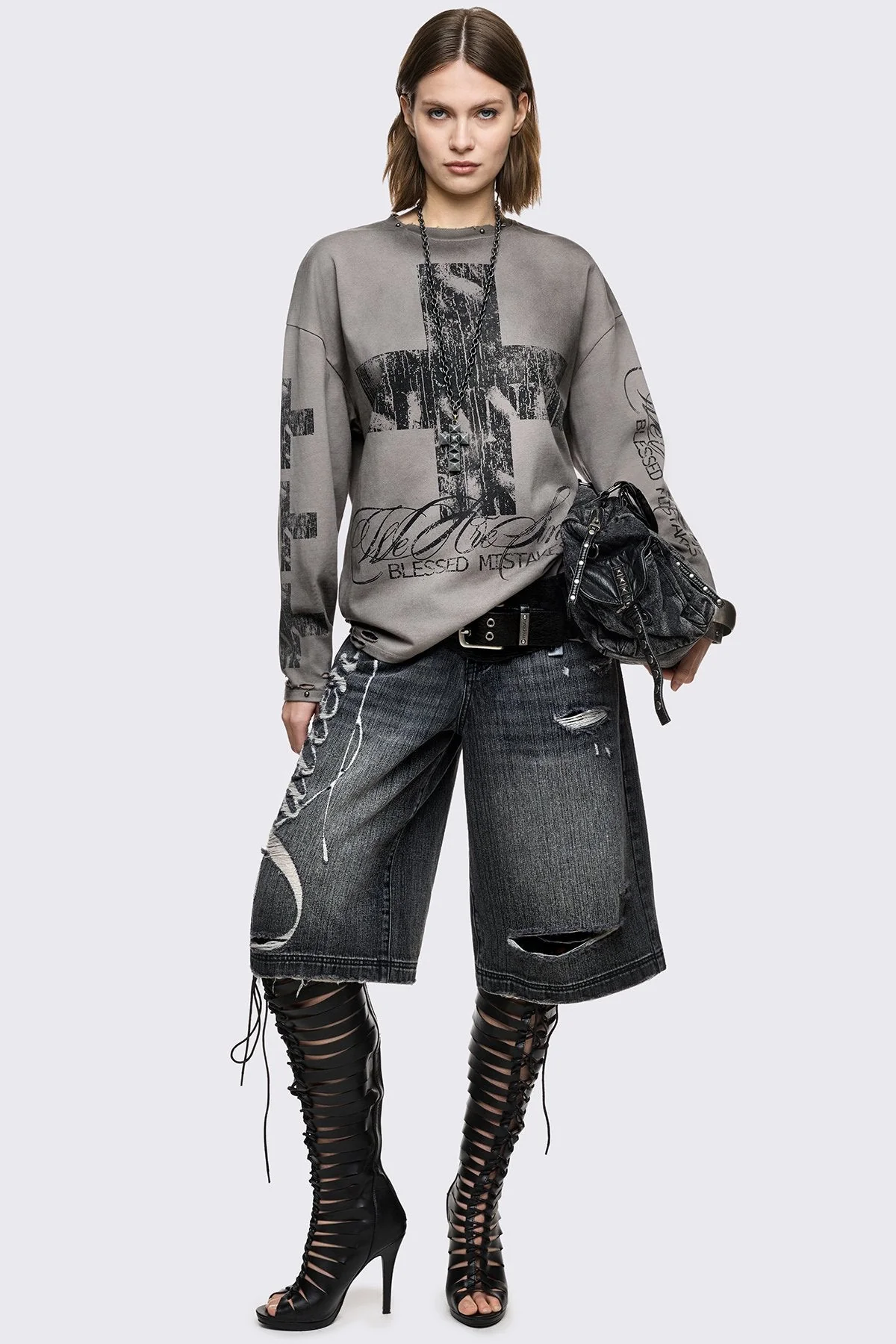 2251-sinners-long-sleeve-tee-5.webp Sinners Long Sleeve Tee