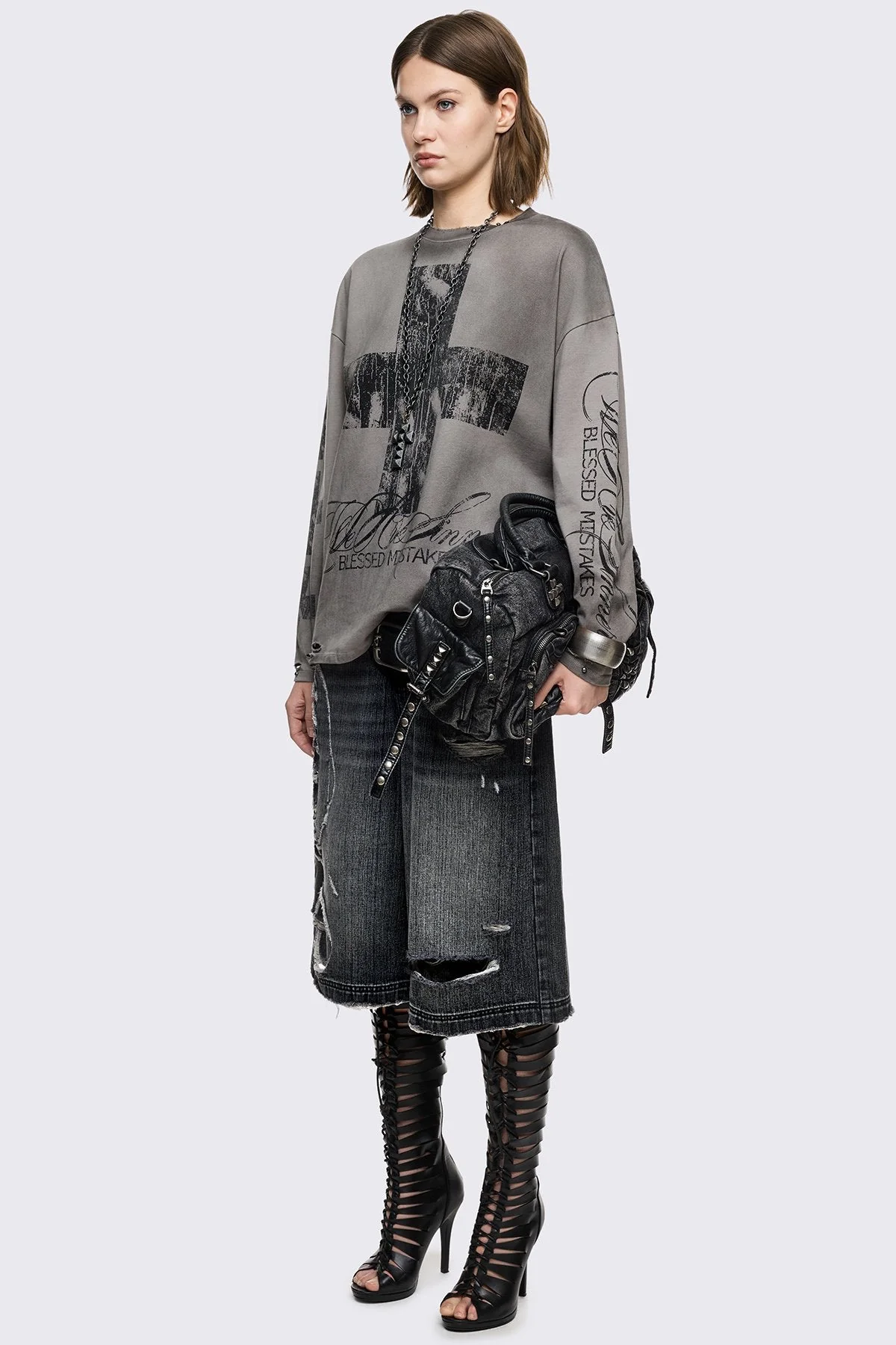 2251-sinners-long-sleeve-tee-6.webp Sinners Long Sleeve Tee