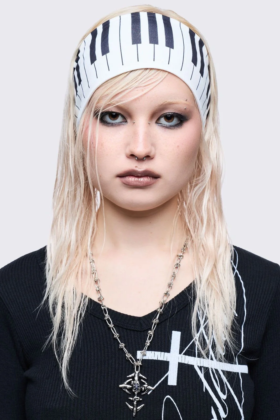 2427-melancholy-headband-2.webp Melancholy Headband