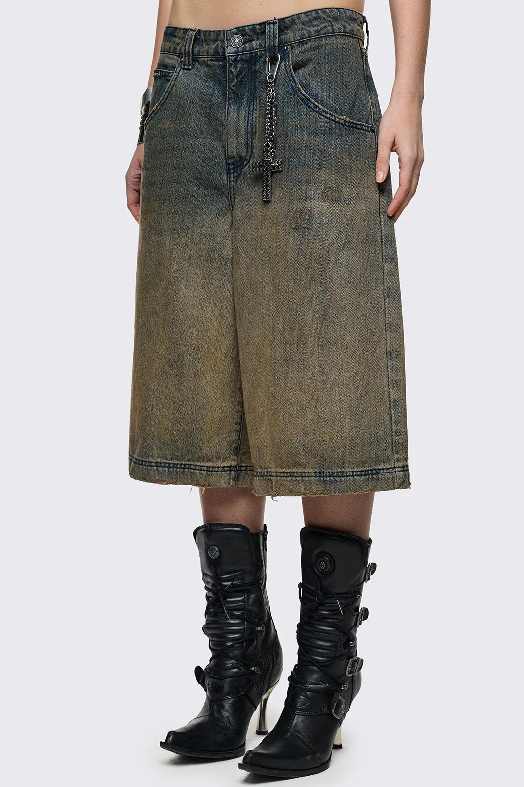 405-dust-ombre-washed-jorts-5.webp Dust Ombre Washed Jorts