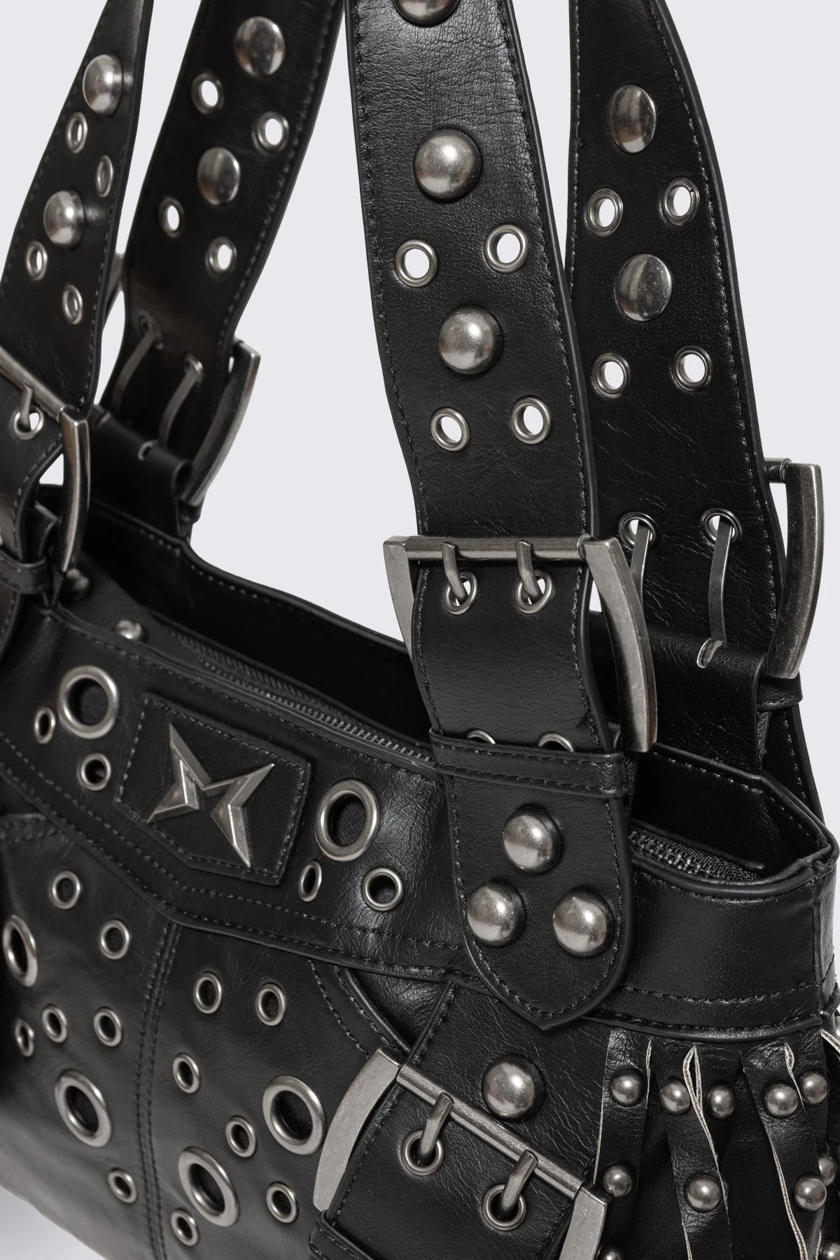 93-fern-studded-fringe-shoulder-bag-3.webp Fern Studded Fringe Shoulder Bag