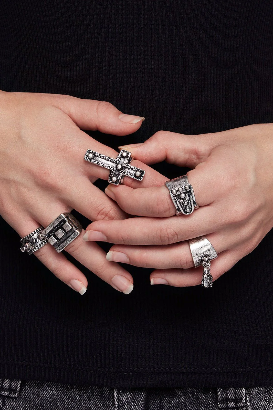 979-mayhem-ring-set-2.webp Mayhem Ring Set