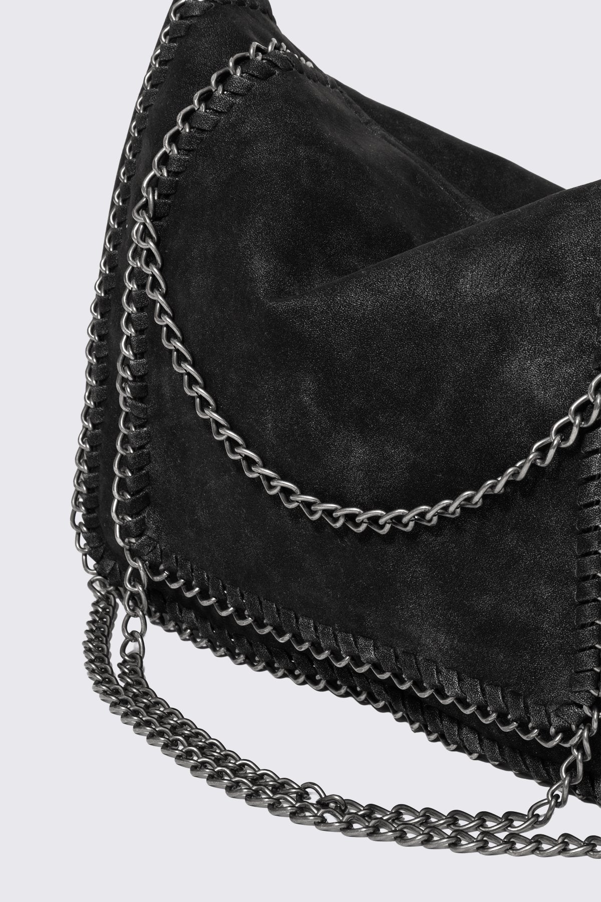 99-esme-chain-shoulder-bag-6.jpg Esme Chain Shoulder Bag
